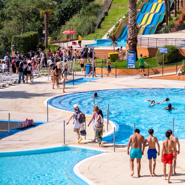 Piscina para adultos no Parque Aquático de Amarante