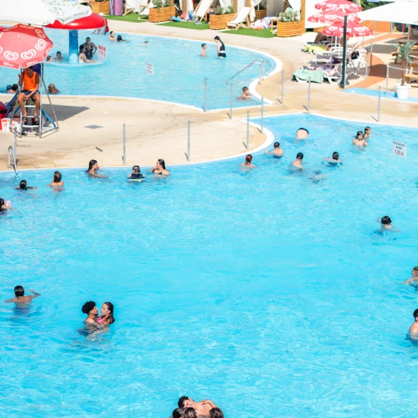 Piscina de adultos no Parque Aquático de Amarante