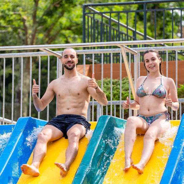 Pistas múltiplas no Parque Aquático de Amarante